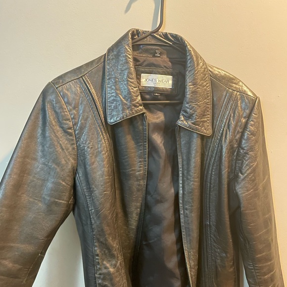 Jones Wear Sport Women’s Jacket 100% Leather - Picture 2 of 8
